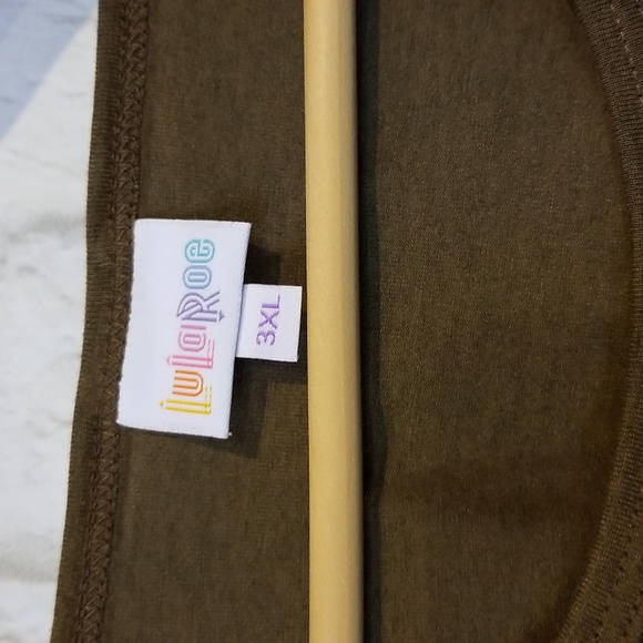 Gigi fitted top - Picture 3 of 5